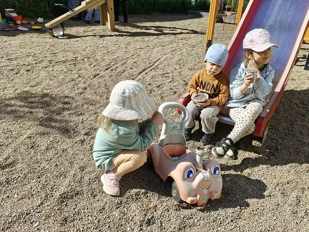A picture of UMKA kids playing in spring 2025