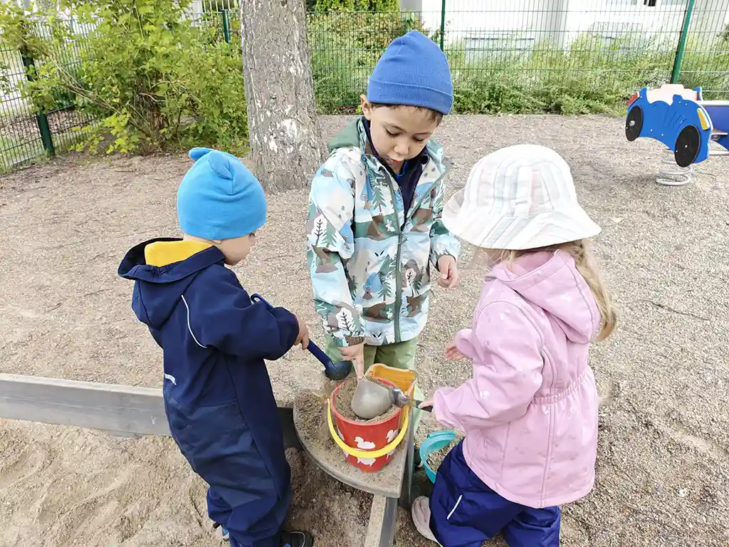 A picture of UMKA kids playing in spring 2025