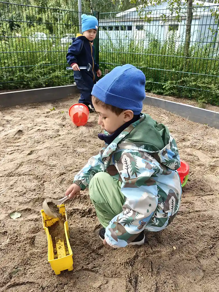 A picture of UMKA kids playing in spring 2025