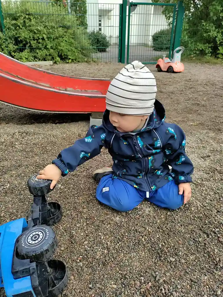 A picture of UMKA kids playing in summer 2024