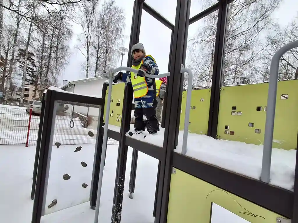 A picture of UMKA kids playing in winter 2025