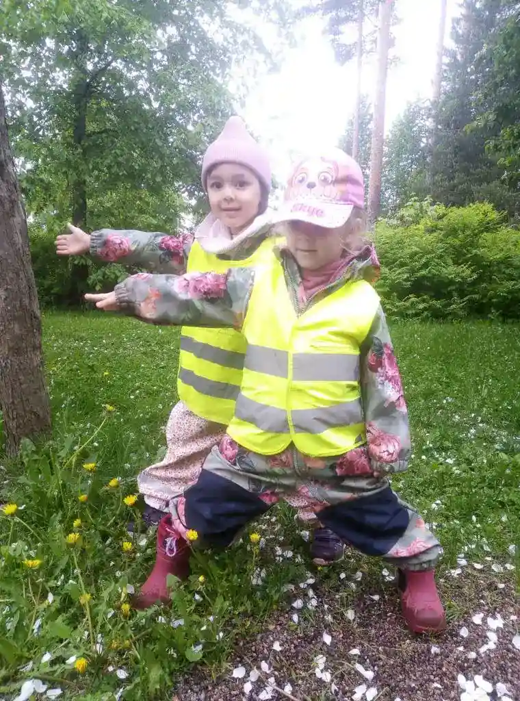 A picture of UMKA kids playing in spring and summer 2022